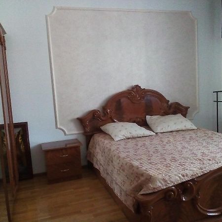 Kaldyakova Apartment Астана Екстериор снимка